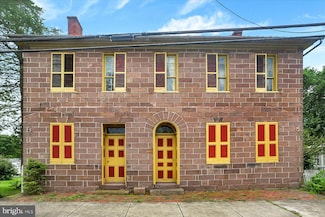 302 W Front St, Lewisberry, PA 17339