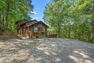 525 Lake Rd, East Bernstadt, KY 40729