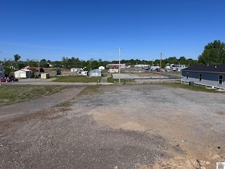 400 N 7th St, Mayfield, KY 42066