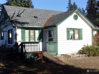 3109 Military Rd E, Tacoma, WA 98446