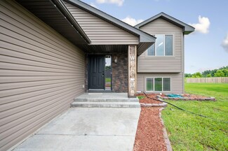 90 Fitzgerald Ave N, Rush City, MN 55069