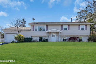 353 Cokes Dr, Toms River, NJ 08753
