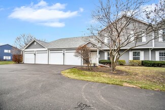 225 Hampshire Ct Unit 102, Naperville, IL 60565