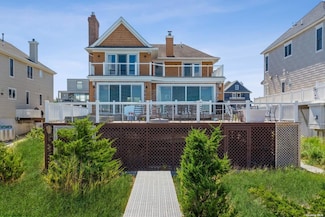 676 Dune Rd, Westhampton Beach, NY 11978