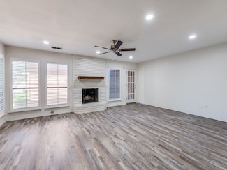 1415 Palmnold Cir E, Fort Worth, TX 76120