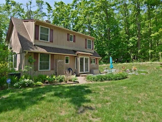1695 E Gruler Rd, Petoskey, MI 49770