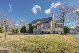 90 Sartori Ave, Mount Ephraim, NJ 08059