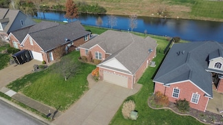 5828 Waterstone Dr, Newburgh, IN 47630