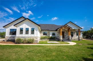 444 Flying B Ranch Rd, Bertram, TX 78605