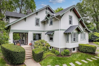 35 Mayhew Ave, Larchmont, NY 10538