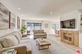 2345 Roscomare Rd Unit 303, Los Angeles, CA 90077