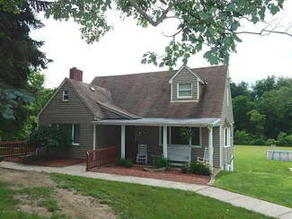 303 Deems Park Rd, Daisytown, PA 15427