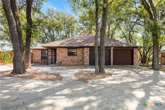 1513 Oak Park Ln, Salado, TX 76571