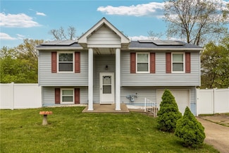 3213 Bradbury Dr, Aliquippa, PA 15001