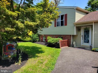 2439 Acorn Dr, Atco, NJ 08004