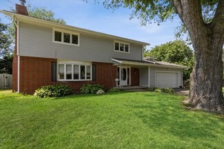 1006 21st St, West Des Moines, IA 50265