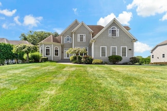 51 Kickemuit Ct, Swansea, MA 02777