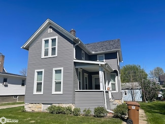 1208 Main St, Grinnell, IA 50112