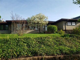 725 Main St, Latrobe, PA 15650