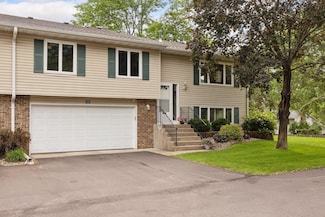 8365 W 100th St, Bloomington, MN 55438