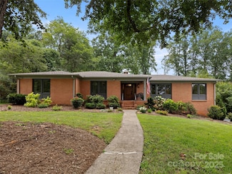19 Pheasant Dr, Asheville, NC 28803