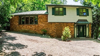 32 Overhill Rd, Yorktown Heights, NY 10598