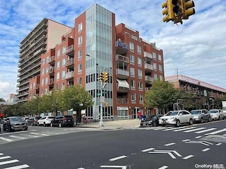 38-30 Parsons Blvd Unit Phc, Flushing, NY 11354