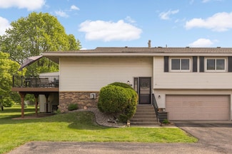 4119 Sylvia Ln S, Saint Paul, MN 55126