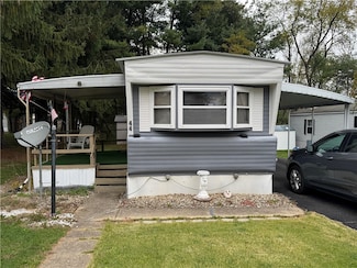 44 Concord Cir, Freedom, PA 15042