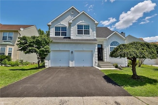 283 Lenape Trail, Allentown, PA 18104