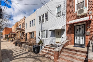 78-19 69th Ave, Middle Village, NY 11379