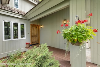 3035 White Pine Ln, Wilson, WY 83014