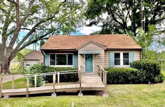 471 Dale Ave, Benton Harbor, MI 49022