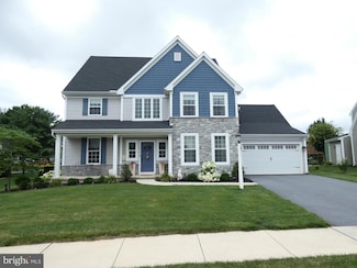 1012 Whitfield Dr, Lancaster, PA 17601