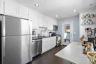 340 Marsan Dr, Carlstadt, NJ 07072