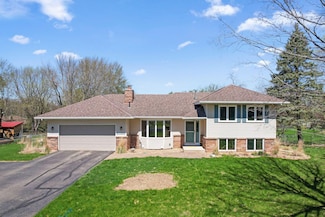 5020 W 139th St, Savage, MN 55378