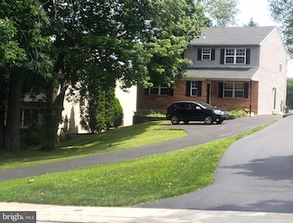 421 E Eagle Rd, Havertown, PA 19083