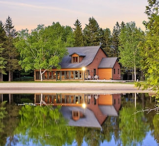 4721 Lake of the Woods Rd, Sturgeon Bay, WI 54235