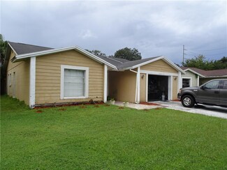 1767 Lakeview Village Dr, Brandon, FL 33510