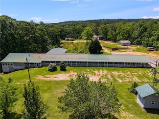 379 Cherry Rd, Franklin, GA 30217