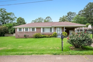 1745 1st Terrace NW, Fayette, AL 35555