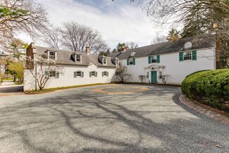 3 S Green Bay Rd, Lake Forest, IL 60045