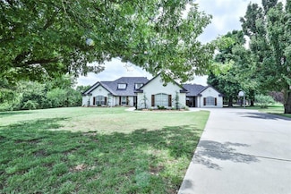 1000 E Whispering Oaks Terrace, Mustang, OK 73064