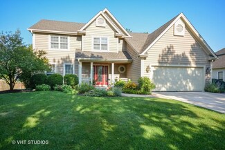 5219 Coneflower Dr, Naperville, IL 60564