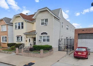 6955 78th St, Middle Village, NY 11379