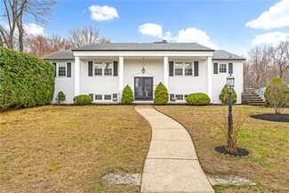37 Atwells Ave, Johnston, RI 02919