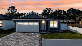 63 W 10th St, Apopka, FL 32703