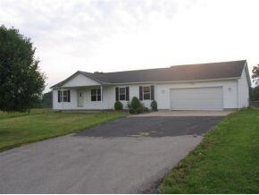 13212 Mary Ann Dr, Rising Sun, IN 47040