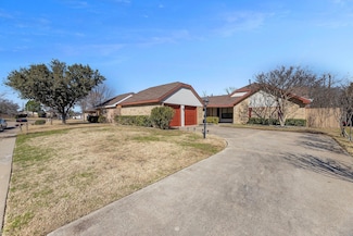 2808 Branch Hollow Dr, Mesquite, TX 75150