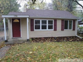 176 176 Hanson Rd, Mahtomedi, MN 55115
